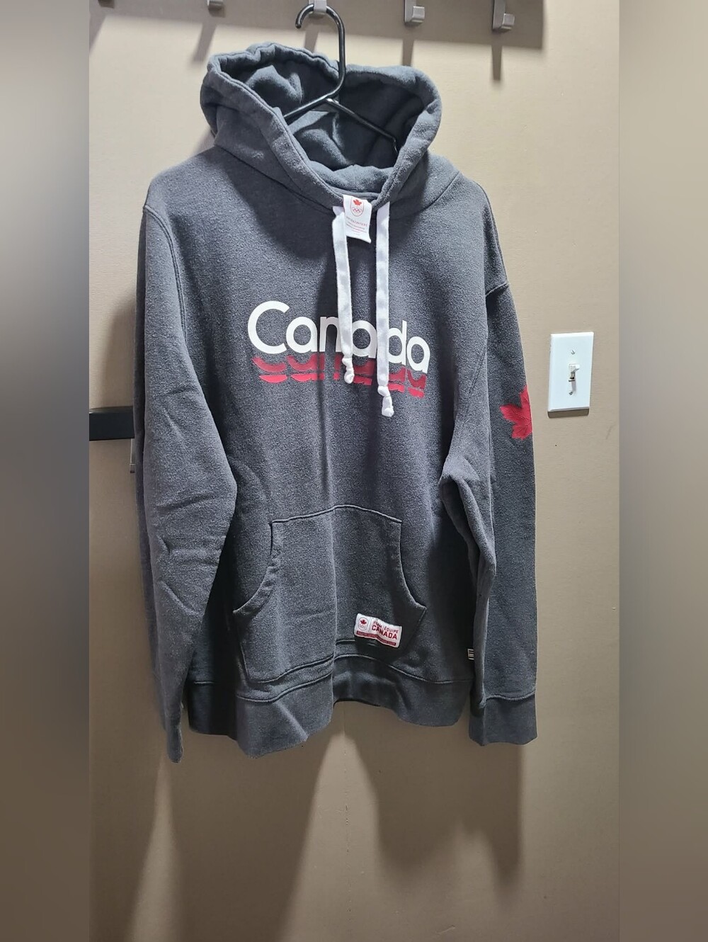 Unisex Canada Hoodie